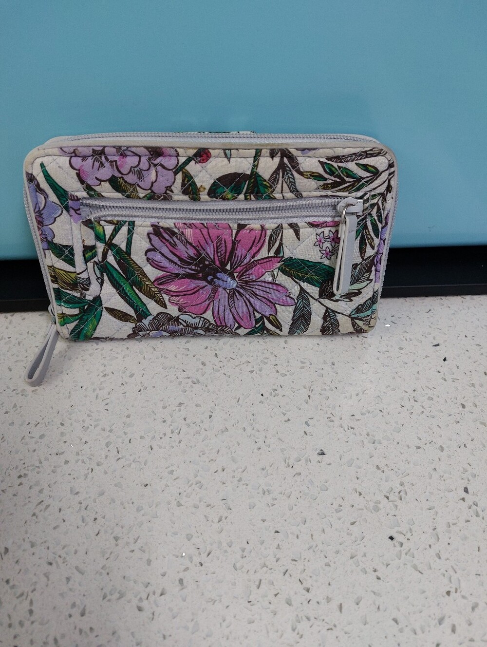 Vera Bradley Turnlock Wallet Lavender Mead - Picture 2 of 3